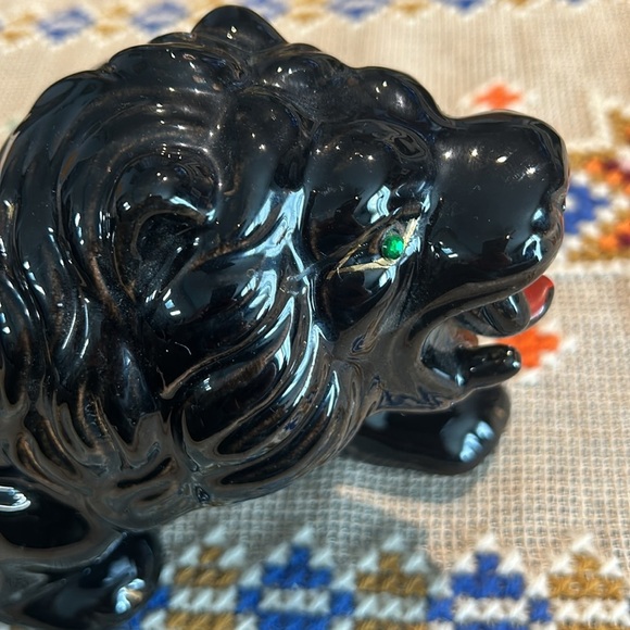 Vintage Black Lion Ceramic Figurine Mid-Century Jungle Cat Statue Green Eyes - Picture 6 of 6